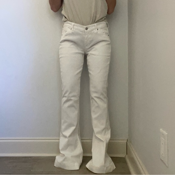 Jean 7 For All Mankind Flare - Taille 28, Longueur D'entrejambe 29 Pouces - Occasion En Très Bon état